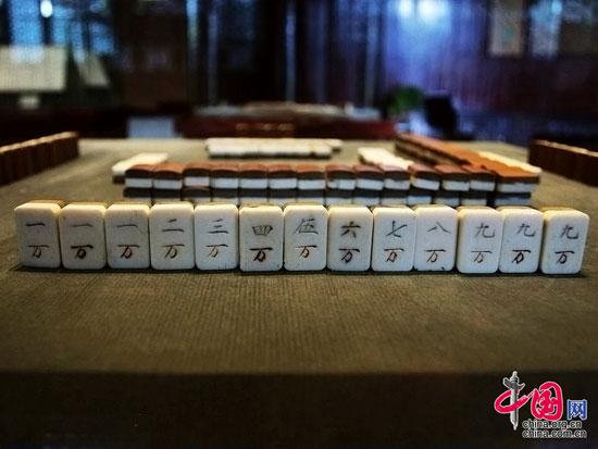 這是古老的竹制麻將。李中華攝影