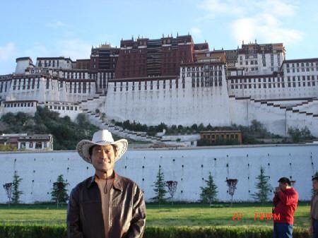 編 號(hào): 442552 　　　攝影作者: 　　文件名:dc5.JPG　　文件大小:59K　　高 X 寬:337 X 450　　說(shuō)明:dc5.jpg