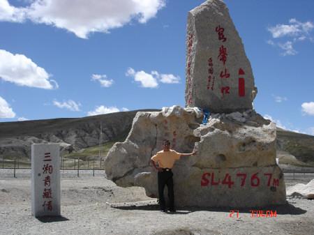 編 號(hào): 442622 　　　攝影作者: 　　文件名:DSC0353678.JPG　　文件大小:49K　　高 X 寬:337 X 450　　說(shuō)明:DSC0353678.jpg