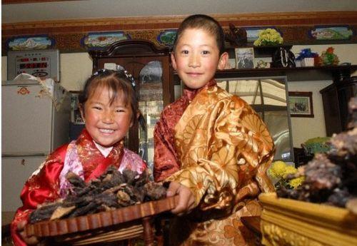 每年冬天，當(dāng)氣溫降到零下時(shí)，藏族家里都會(huì)做風(fēng)干肉。來(lái)源：西藏商報(bào)