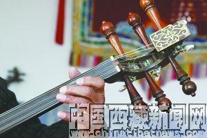 扎年的意思是“悅耳動(dòng)聽(tīng)”。