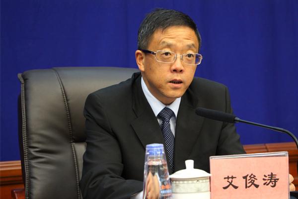 發(fā)言人：區(qū)政府黨組成員、秘書長，藏博會組委會辦公室副主任艾俊濤.jpg