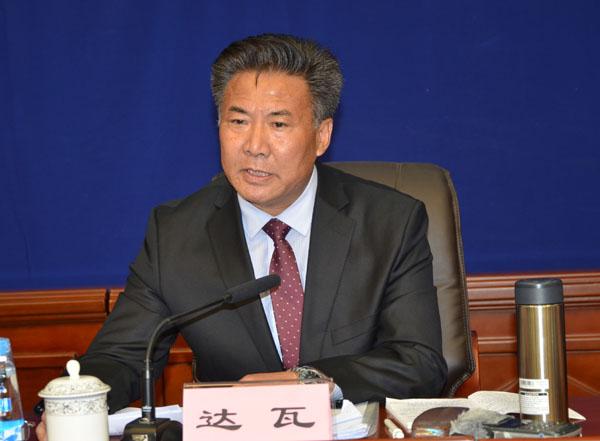 林芝市委常委、政府副市長  達(dá)瓦.jpg