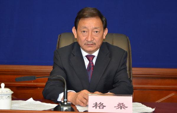 林芝市財政局黨組書記、副局長  格桑.jpg