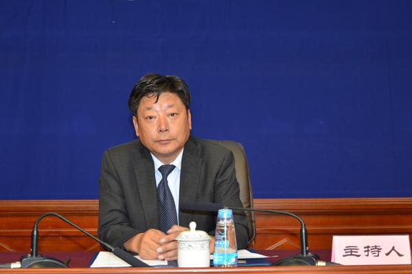 主持人：自治區(qū)黨委宣傳部副部長、區(qū)黨委外宣辦（區(qū)政府新聞辦）主任 晉美旺措.jpg