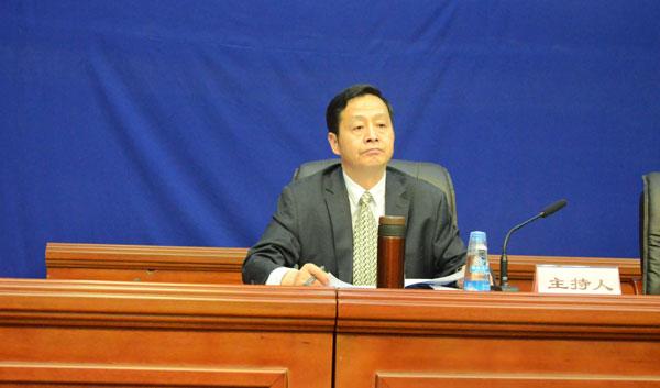 區(qū)政府新聞辦副主任胡榮國(guó).jpg