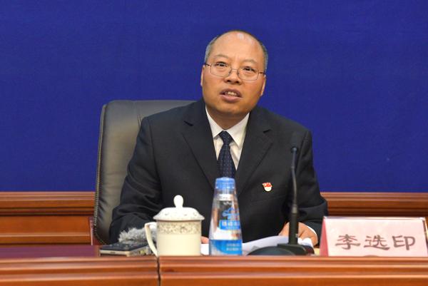 新聞發(fā)言人：日喀則市副市長(zhǎng)、市脫貧攻堅(jiān)指揮部常務(wù)副總指揮長(zhǎng) 李選印.jpg