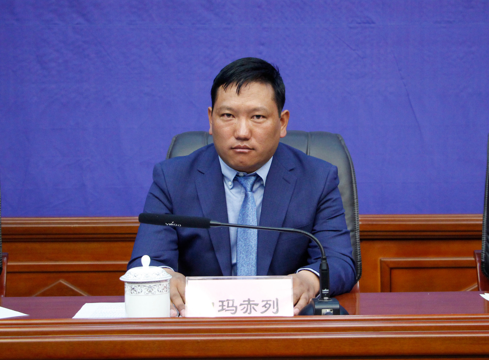 新聞發(fā)言人：自治區(qū)體育局登山運動管理中心副主任、西藏自治區(qū)登山協(xié)會副秘書長 白瑪赤列.JPG