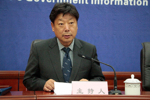 主持人：西藏自治區(qū)黨委宣傳部巡視員、區(qū)政府新聞辦主任-晉美旺措.jpg