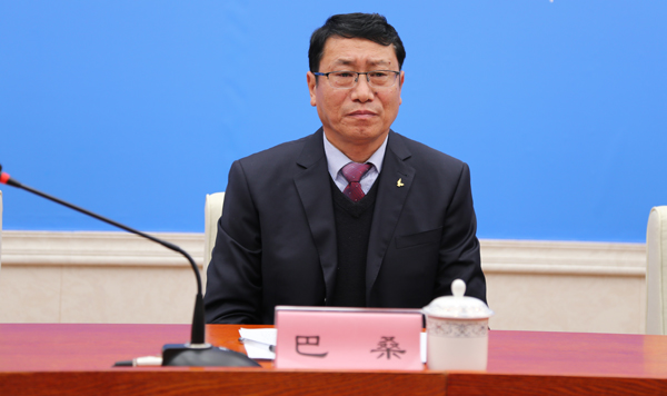 國家統(tǒng)計局西藏調(diào)查總隊黨組成員、副總隊長 巴桑.jpg