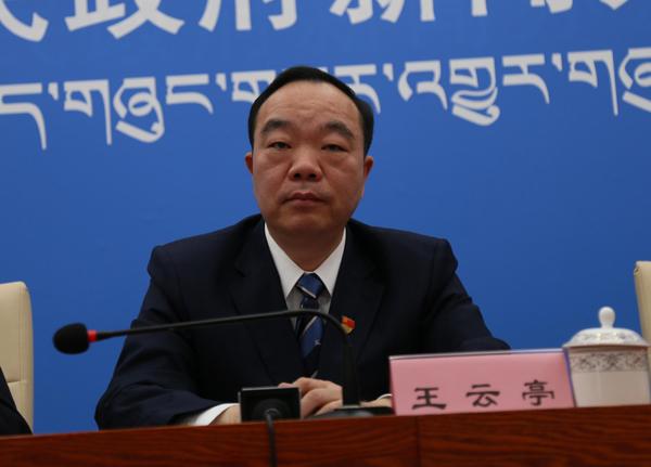 發(fā)言人：區(qū)應(yīng)對新冠肺炎疫情工作領(lǐng)導(dǎo)小組辦公室防控醫(yī)療組副組長，區(qū)衛(wèi)健委黨組書記 王云亭.jpg