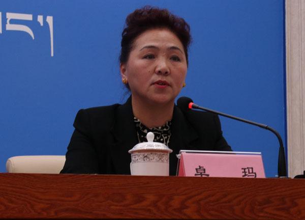 區(qū)農(nóng)業(yè)農(nóng)村廳二級(jí)巡視員卓瑪.jpg