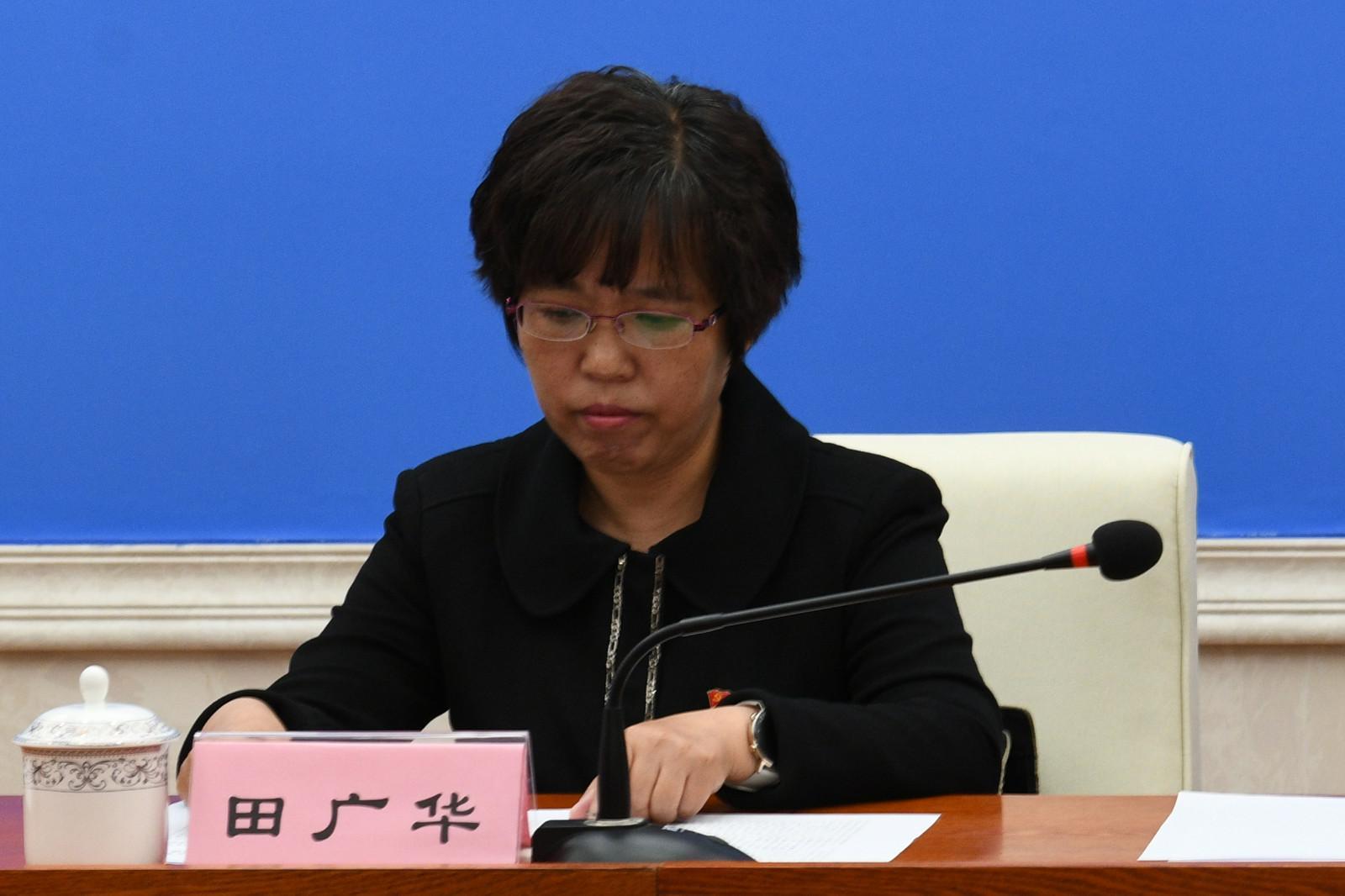 發(fā)言人：自治區(qū)發(fā)改委黨組成員、副主任.jpg