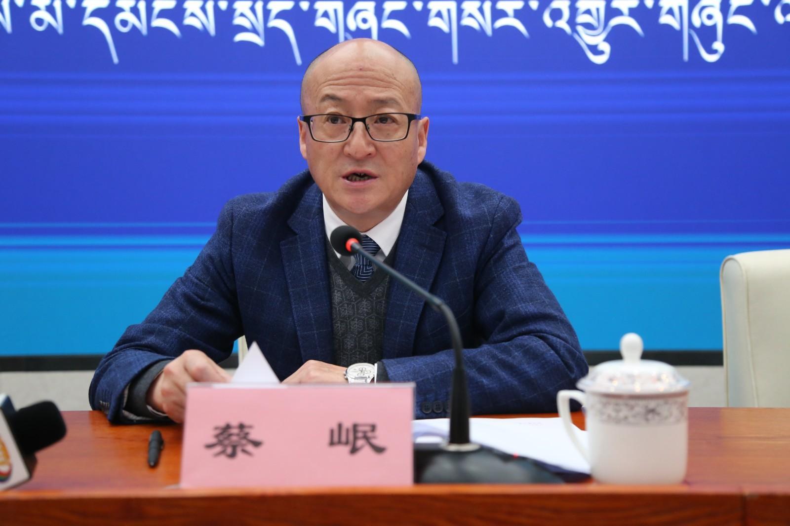 蔡岷   西藏自治區(qū)統(tǒng)計(jì)局黨組成員、副局長(zhǎng).JPG