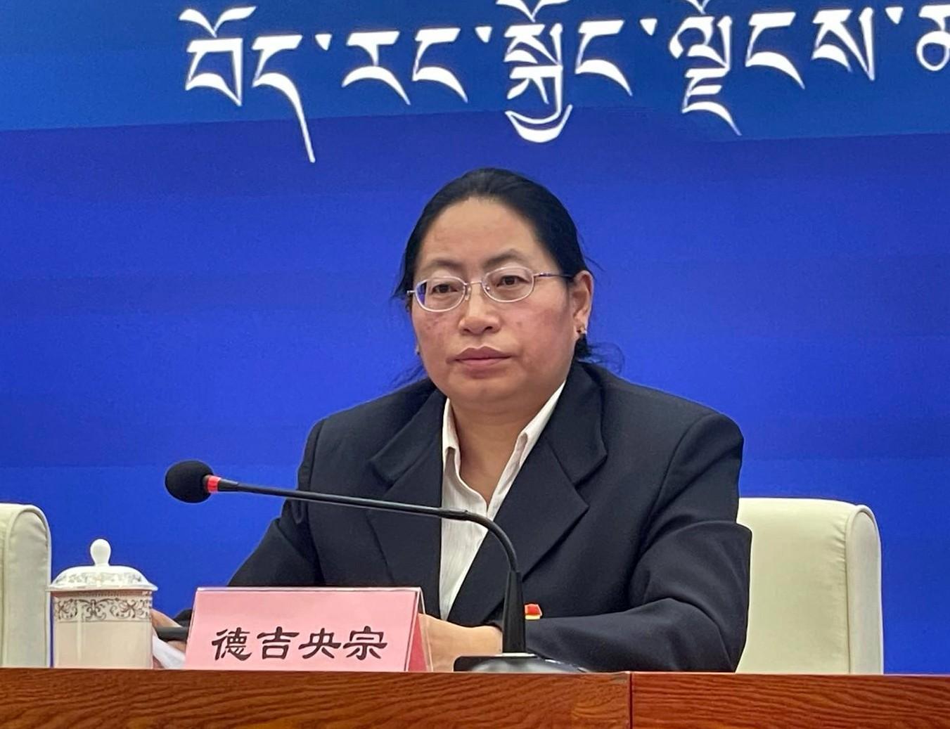 新聞發(fā)言人：拉薩市生態(tài)環(huán)境局黨組成員、副局長 徳吉央宗.jpg