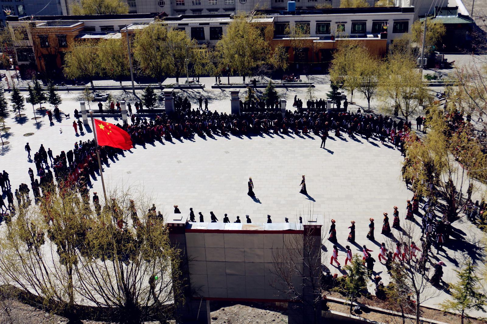 圖為：我們相約在大美瓊結(jié)。.JPG
